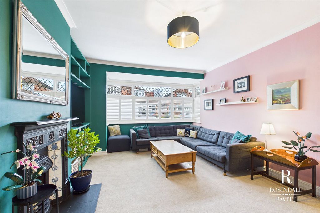 Property photo 3 of 37 Picture 3