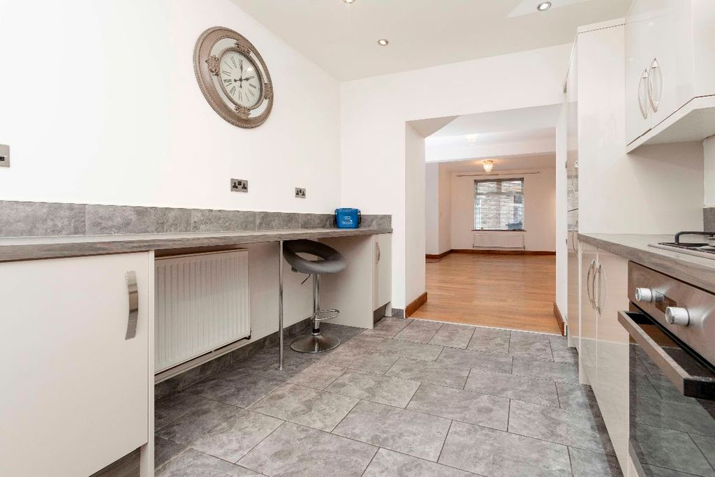 Additional image 14 of 3 bed terraced house to rentRailway Street, Trelewis, Treharris CF46