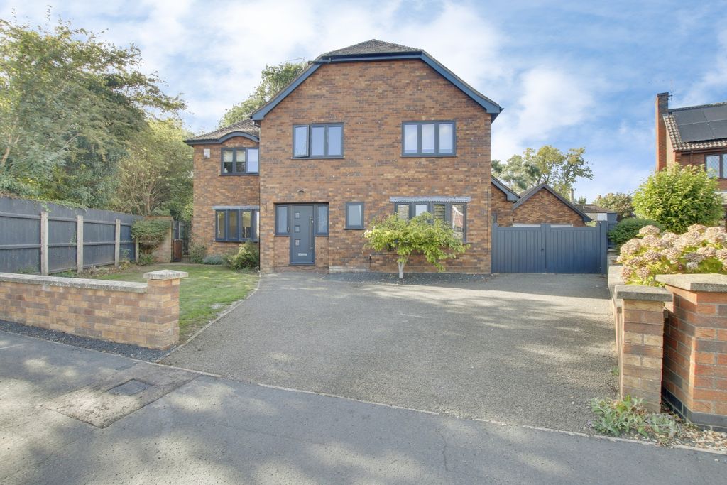 Property photo 1 of 30