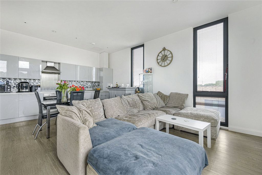 Property photo 3 of 25 Open Plan Living