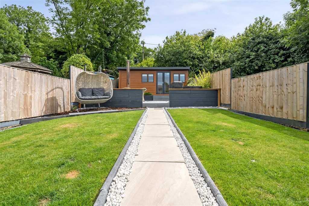Property photo 3 of 17 1176285 (9).Jpg