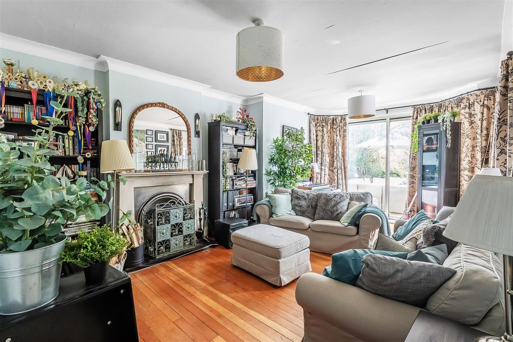 Property photo 2 of 32 20-Northey-Avenue-12.Jpg