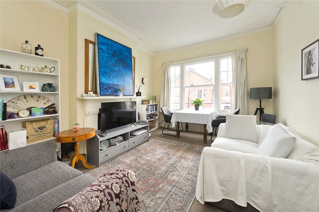 Property photo 1 of 6