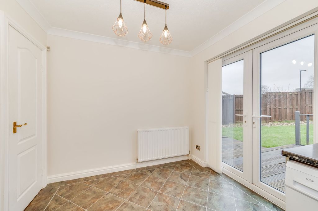 Property photo 3 of 20