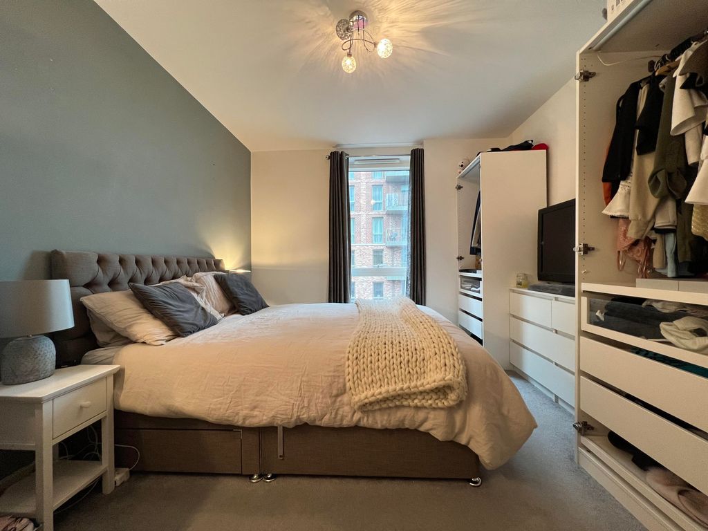 Property photo 3 of 16 Bedroom 1