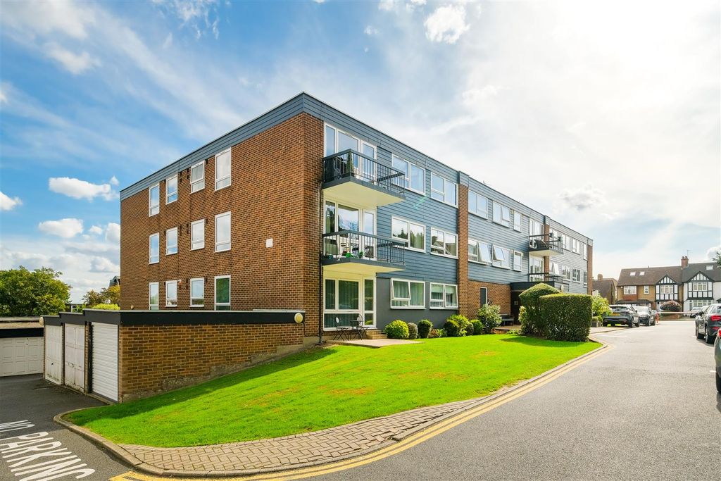 Property photo 1 of 25 1