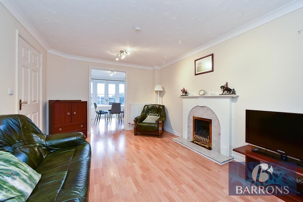 Property photo 2 of 18