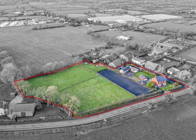 Property photo 1 of 33 Photo 8