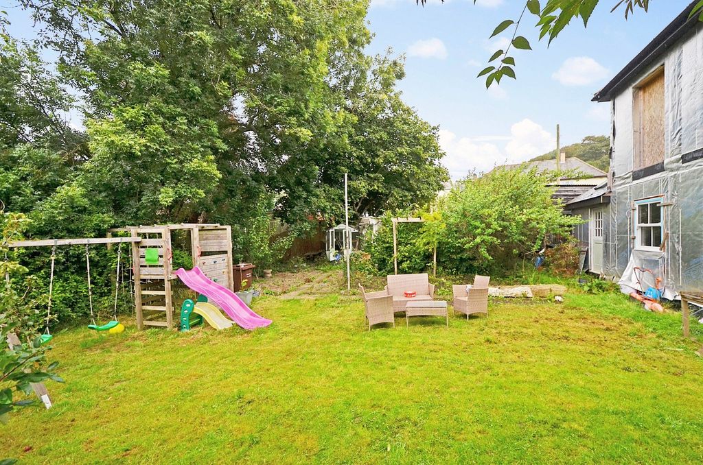 Property photo 3 of 24 Photo 15