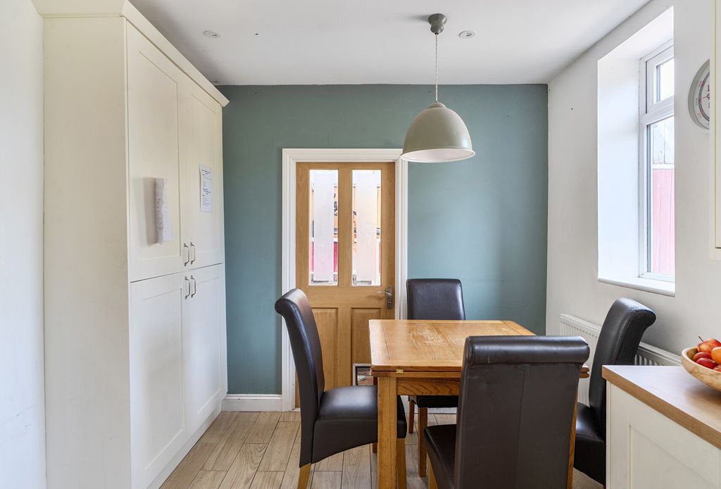 Property photo 3 of 16 Kitchen Dining Room