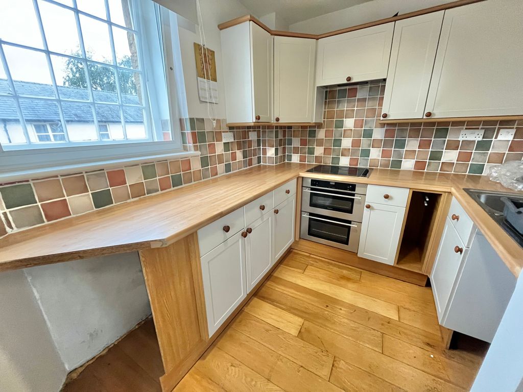 Property photo 3 of 5
