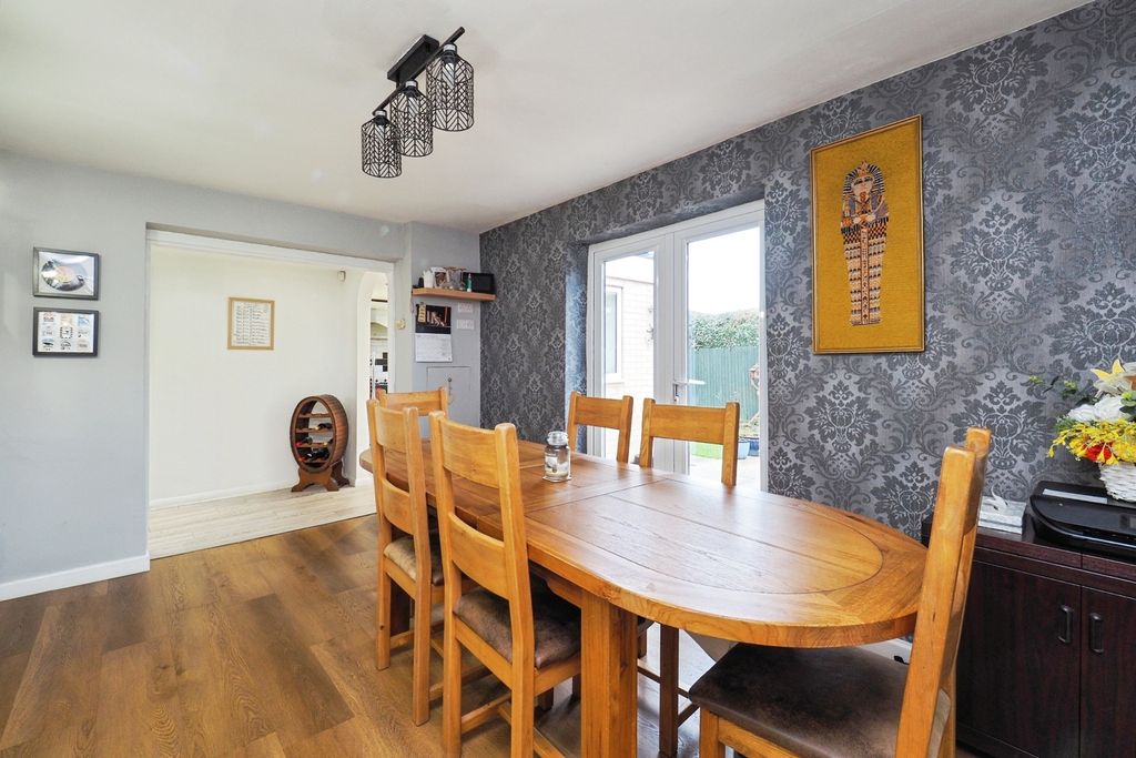 Property photo 3 of 20 Pbox-Img.Jpg