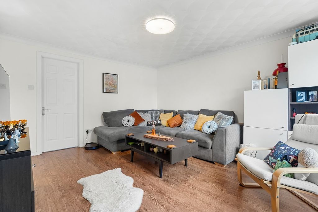 Property photo 2 of 29 4715862