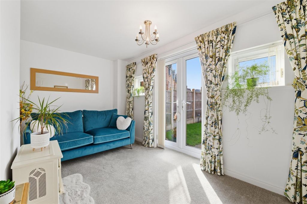 Property photo 2 of 23 P1155724.Jpg