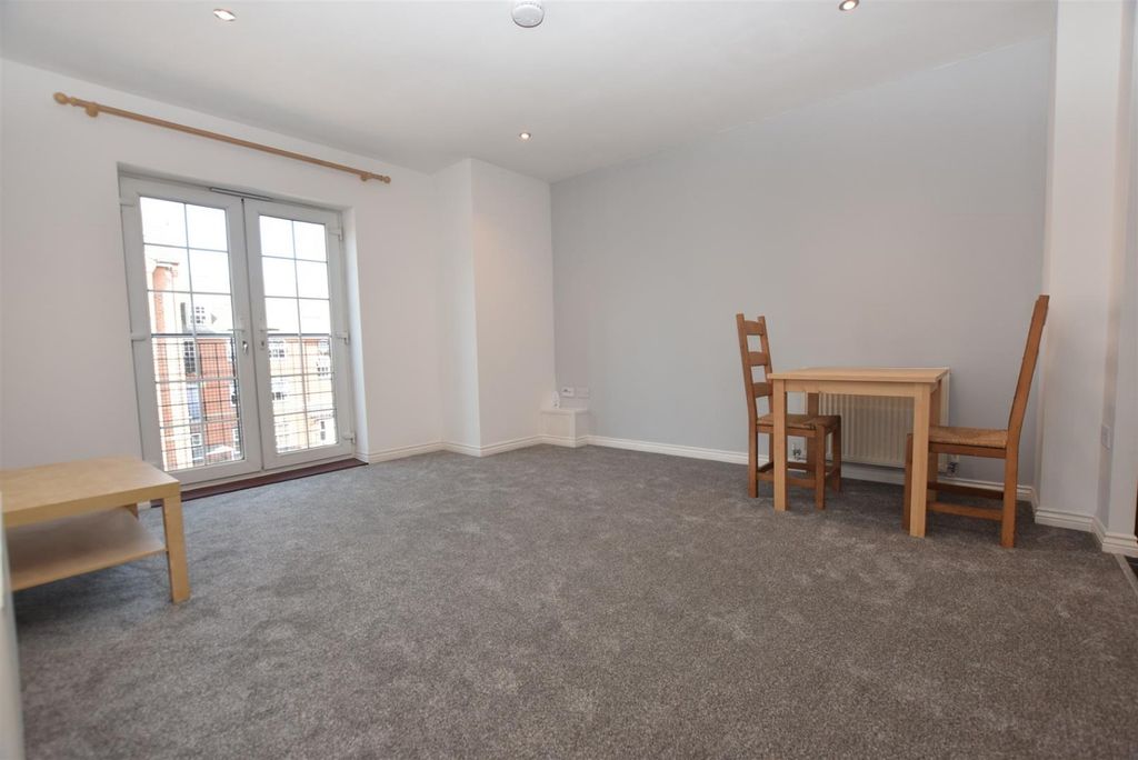 Property photo 2 of 10 2593693