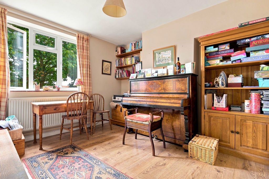 Property photo 3 of 41 Photo 21