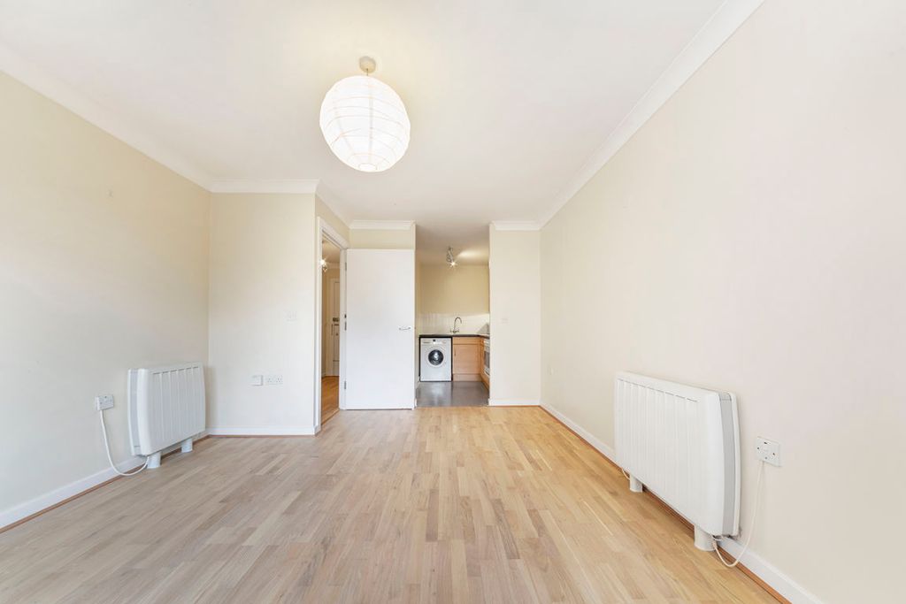 Property photo 3 of 7