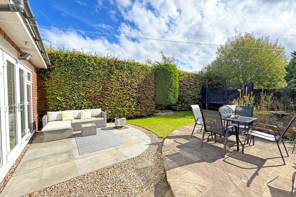 Property photo 2 of 16