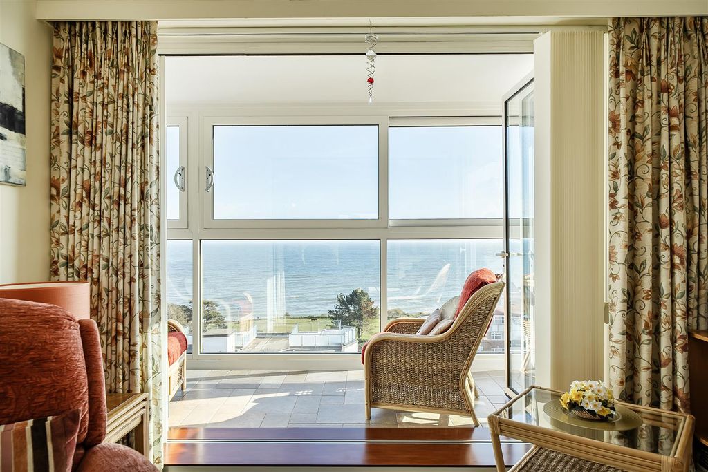 Property photo 3 of 25 1433261-12-69d53988Bf40F.Jpg