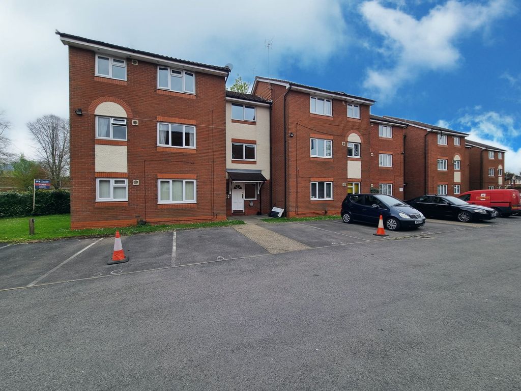 Property photo 1 of 5