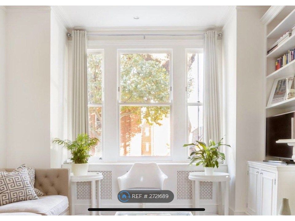 Property photo 1 of 16 Front Bay Window