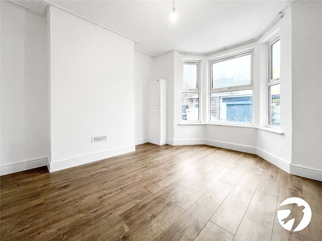 Property photo 3 of 9 Picture No. 07