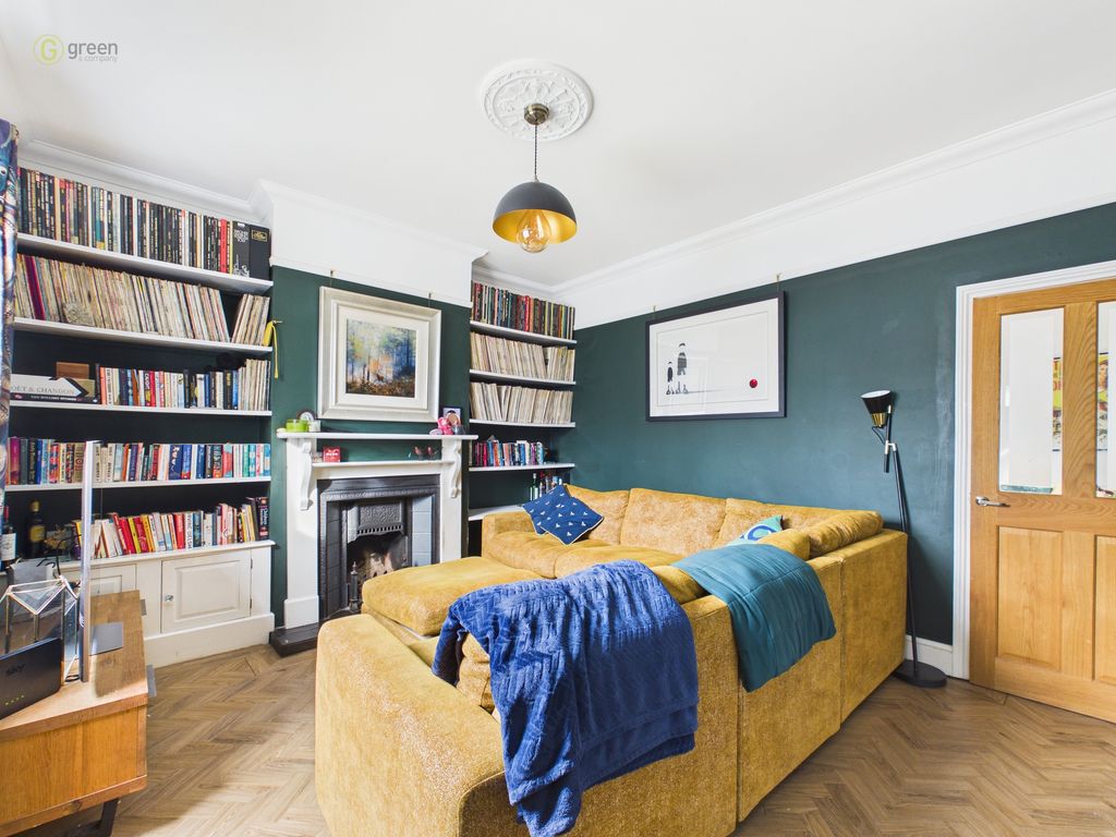 Property photo 3 of 21 Cam03830G0Pr0269Still010