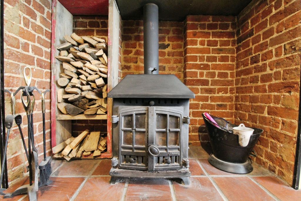 Property photo 3 of 20 Fireplace