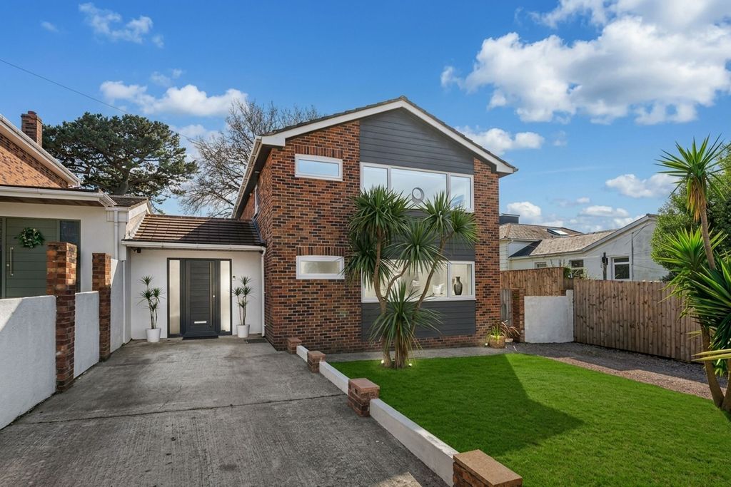 Property photo 1 of 24