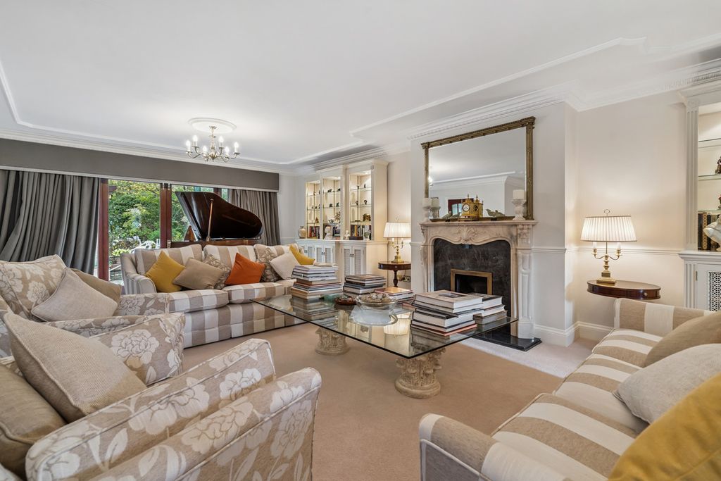 Property photo 3 of 26