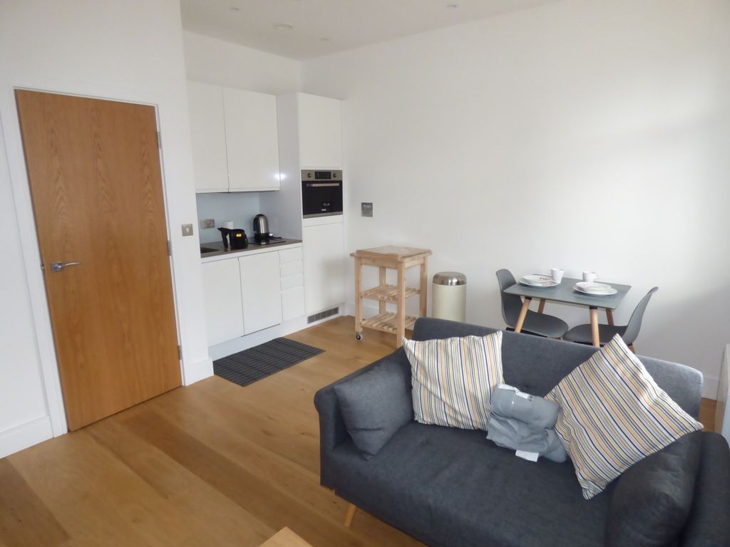 Property photo 1 of 10 1 Bedroom Apartment For Rent