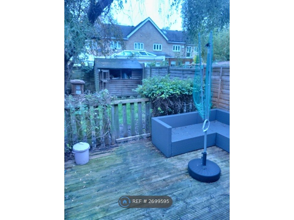 Property photo 3 of 12