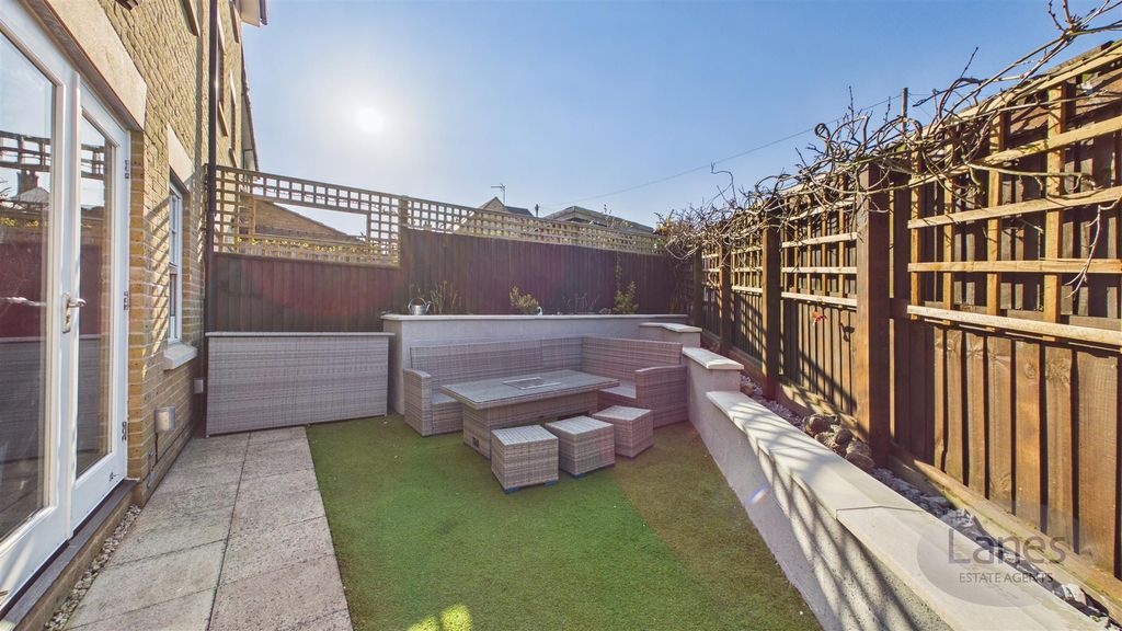 Property photo 3 of 33 6