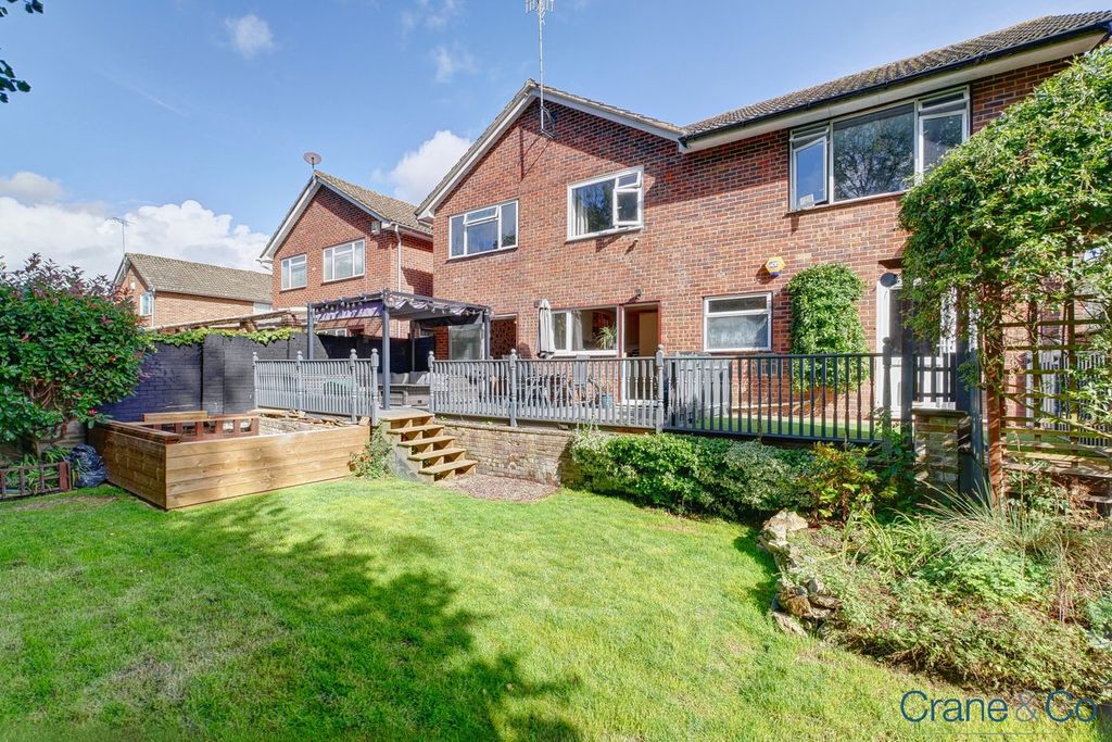 Property photo 2 of 27