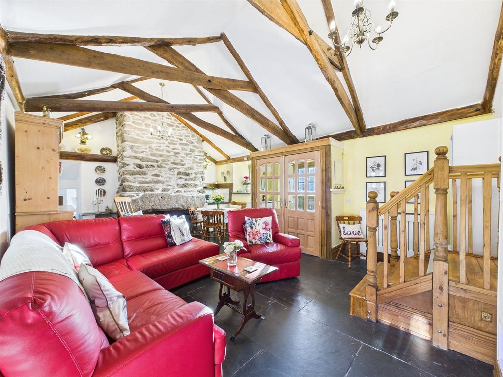 Property photo 2 of 21 Picture No. 33