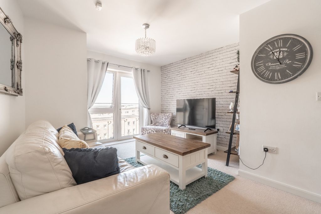 Property photo 2 of 10 4478062