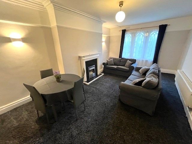 Property photo 2 of 9 7