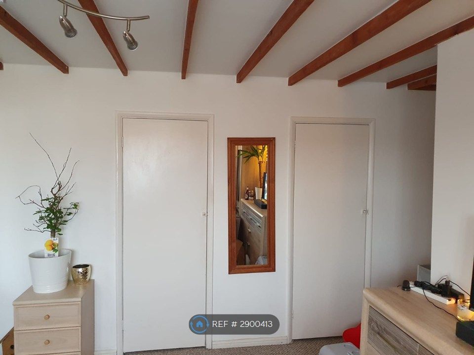 Property photo 3 of 29 Bedroom