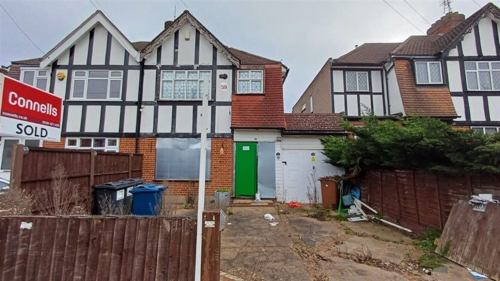 Property photo 1 of 15