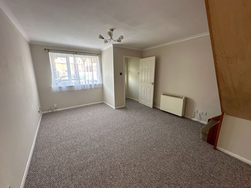 Property photo 3 of 9 Photo 28