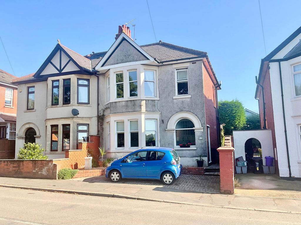 Property photo 1 of 18