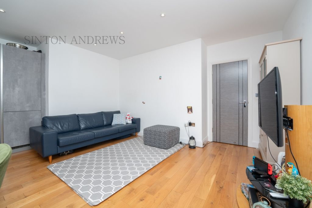Property photo 3 of 13 Photo 6