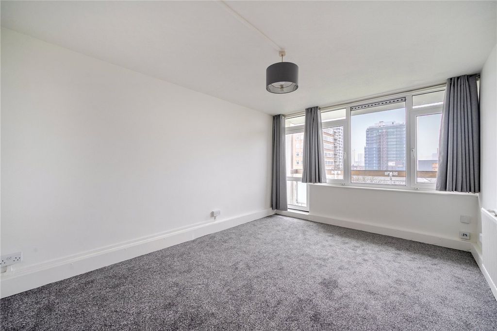 Property photo 3 of 12 Picture No. 04