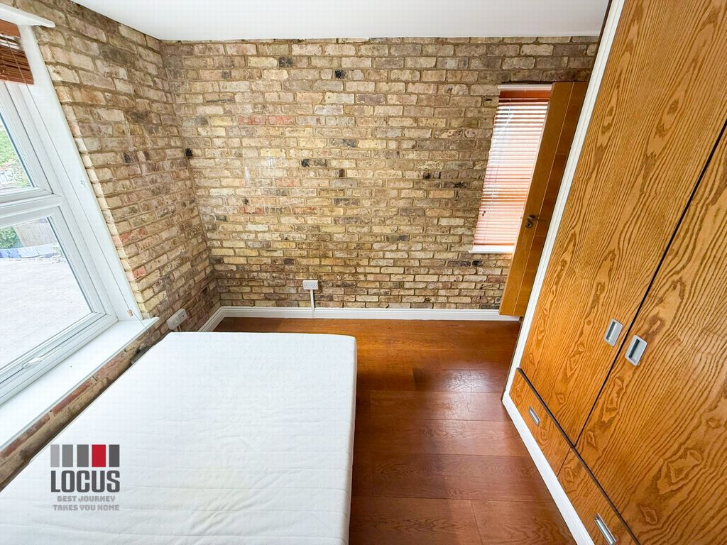 Property photo 3 of 7 Photo 3