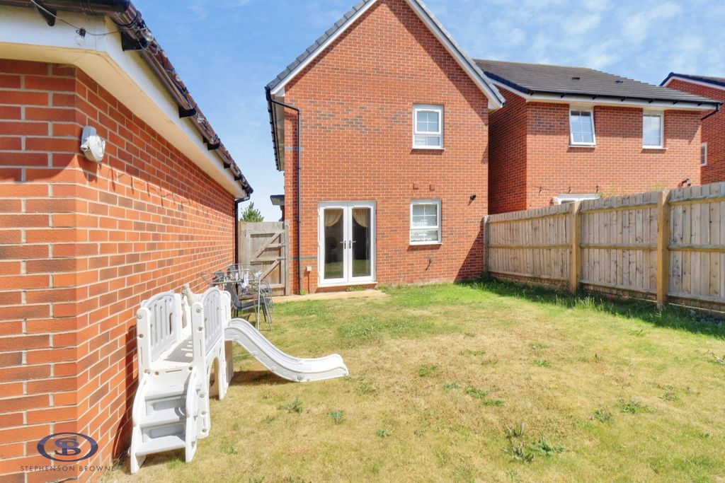 Property photo 3 of 25 Pbox-Img.Jpg