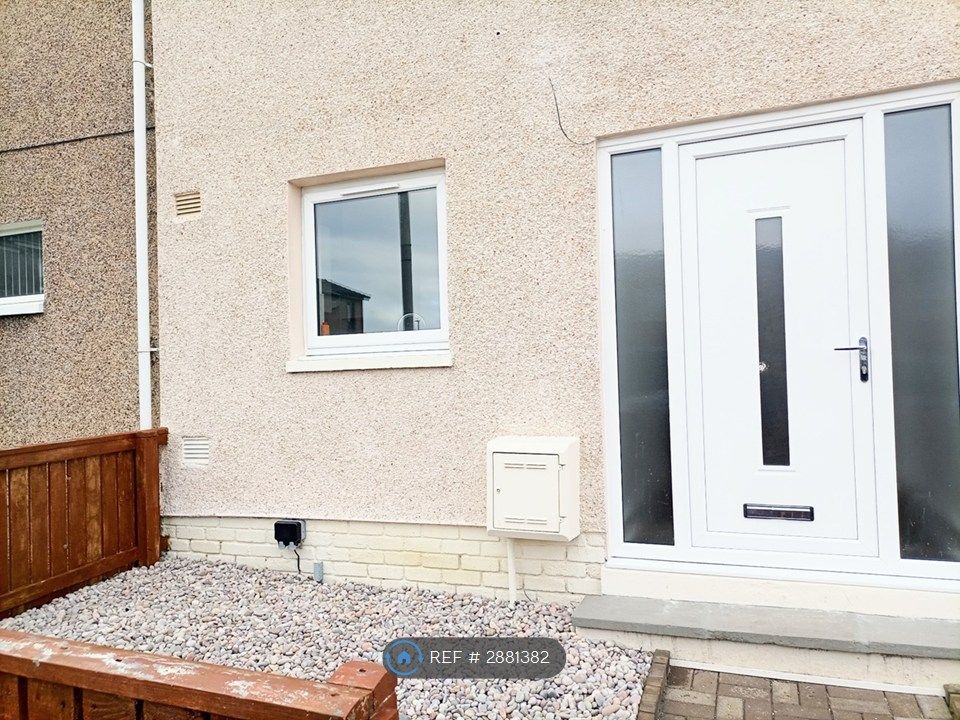 Property photo 2 of 26