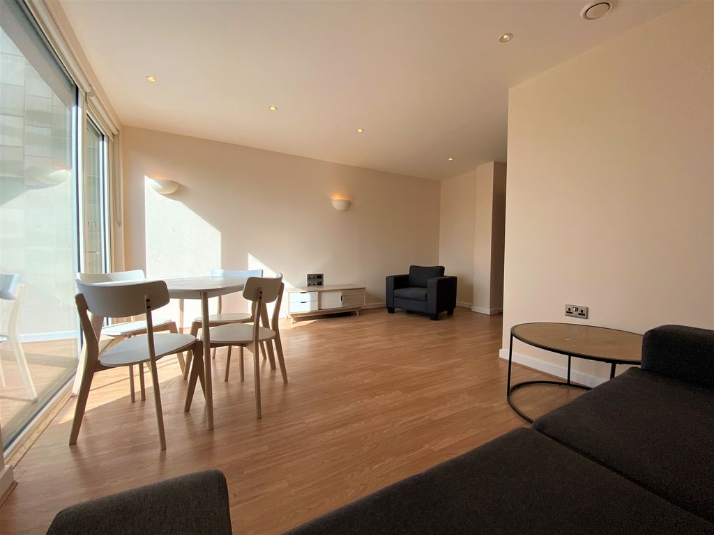 Property photo 2 of 8 Bedroom