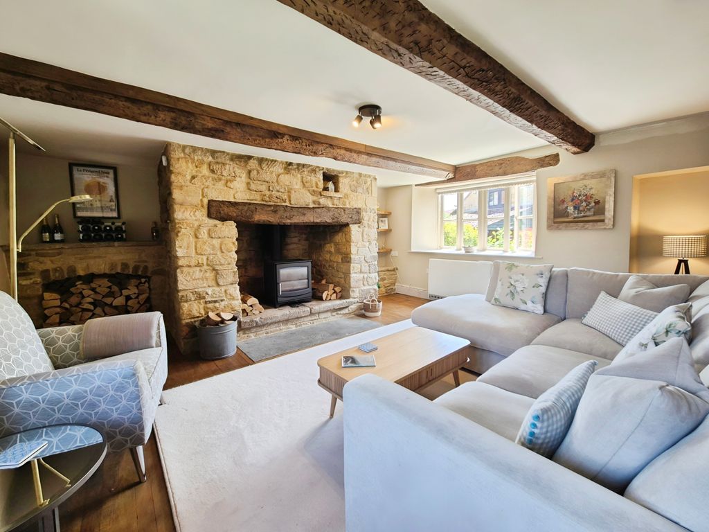 Additional image 7 of 3 bed semi-detached house to rentThe Pinnacles, Weston Street BA22