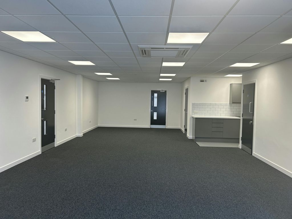 Property photo 3 of 8 8 Bartley Point