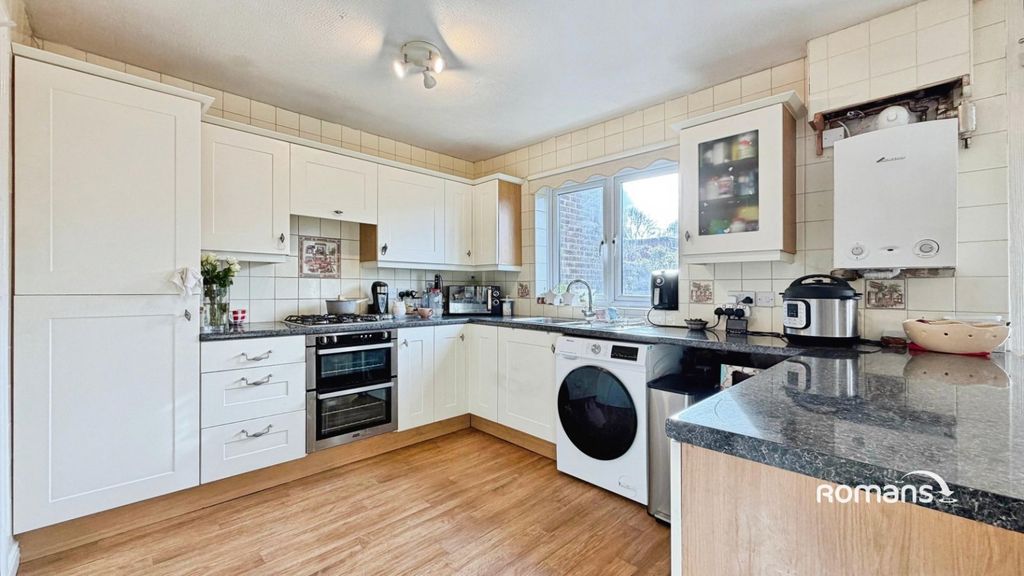 Property photo 3 of 14 Picture No. 14